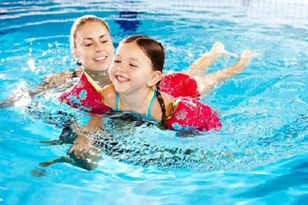 Mơ bơi lội mang ý nghĩa gì - Đánh con số gì thì may mắn? 2 mơ thấy bơi lội