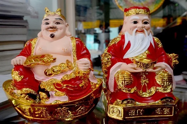 Mơ thấy ông địa có may mắn không và đánh số nào chính xác? 2 ông địa có may mắn không