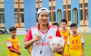 Tìm hiểu về cầu thủ hồng sơn và biệt danh công chúa cầu thủ hồng sơn