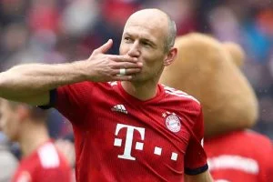 Tìm hiểu về sự nghiệp bóng đá của cầu thủ Robben tiểu sử cầu thủ robben