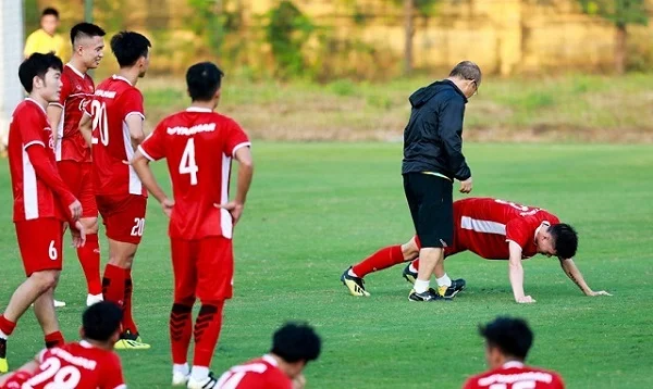 Những bài tập thể lực trong bóng đá của các cầu thủ chuyên nghiệp 3 các bài tập thể lực bóng đá