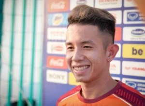 cầu thủ hồng duy