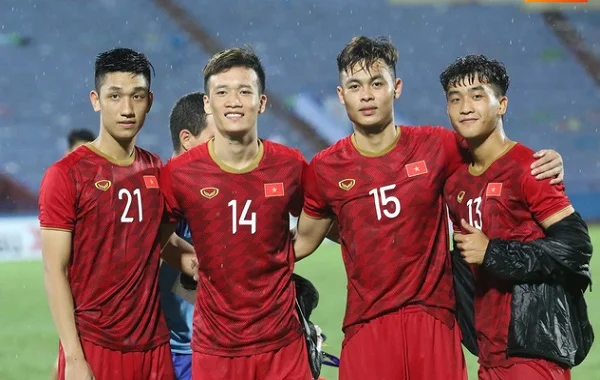 Điểm danh những cầu thủ có chiều cao nhất Việt Nam Điểm danh những cầu thủ có chiều cao nhất Việt Nam